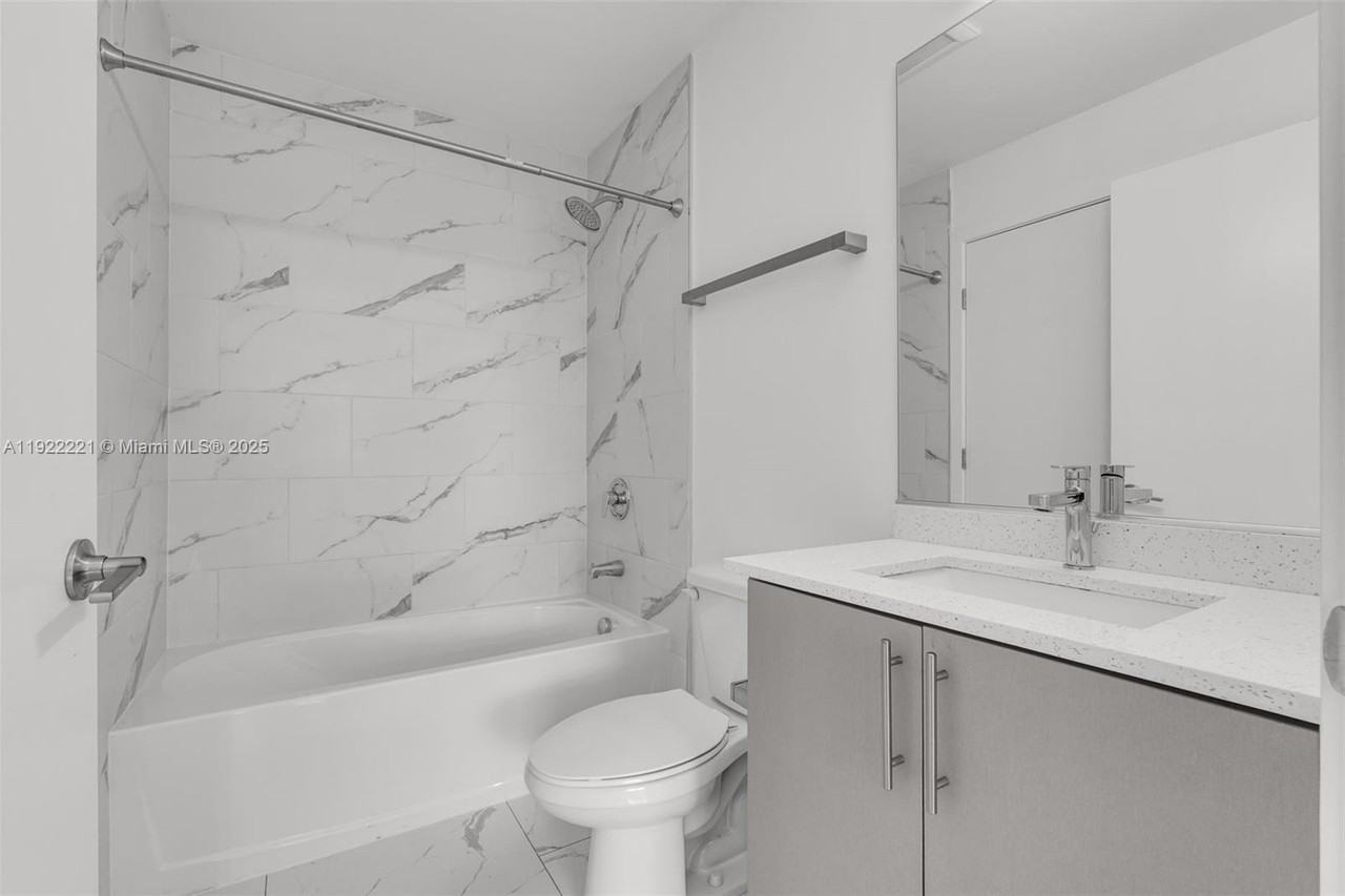 1 Curtiss Parkway #1-317