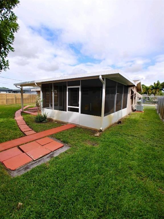 2606 Alcazar Drive #2606 - Photo 4 of 28