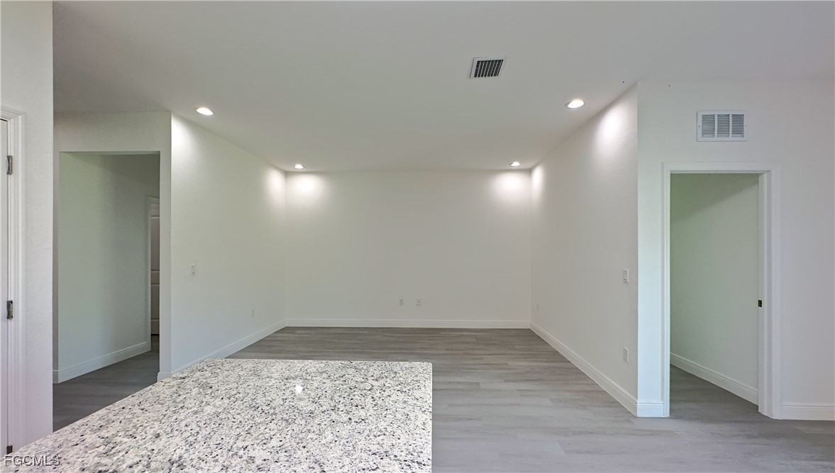 6004 Keystone Circle #6004 - Photo 4 of 9