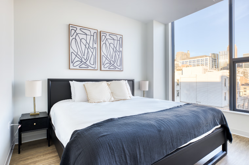 413 S Halsted St - Photo 4 of 18