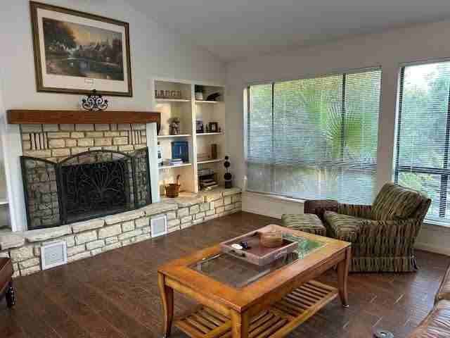 202 Lighthouse Dr #202 - Photo 4 of 11