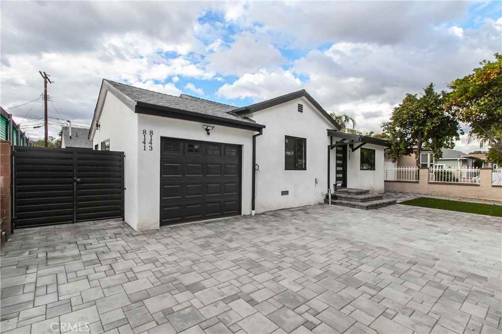 8143 Hazeltine Avenue #8143