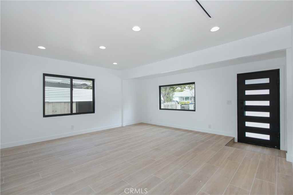 8143 Hazeltine Avenue #8143 - Photo 2 of 13