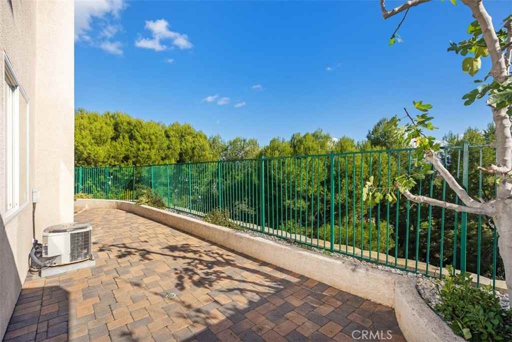 22 Rue Du Chateau #22 - Photo 4 of 50