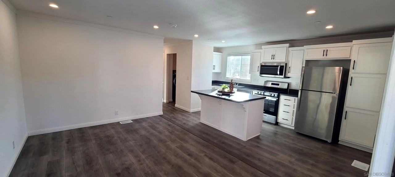 29763 Margale Ln #29763 - Photo 3 of 9