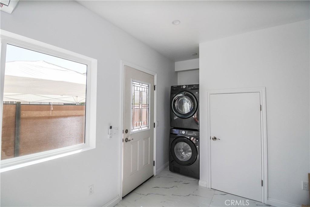 1721 Olympus Avenue #1721B - Photo 2 of 15