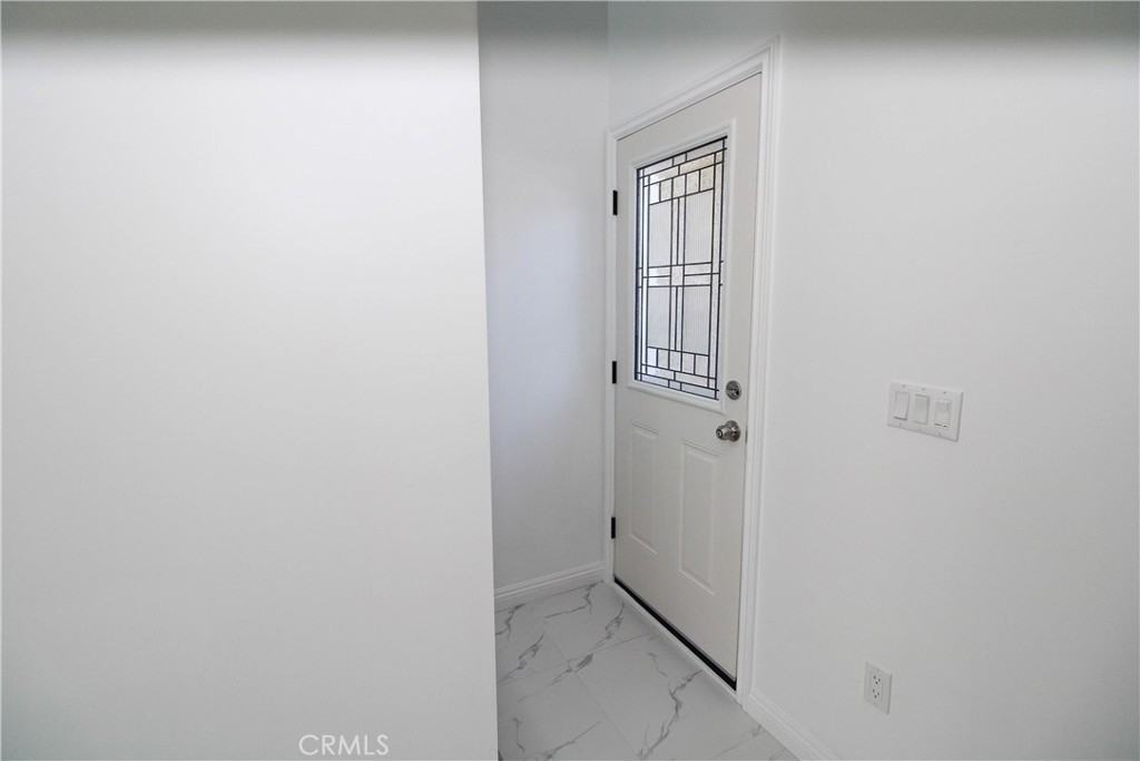 1721 Olympus Avenue #1721B - Photo 6 of 15