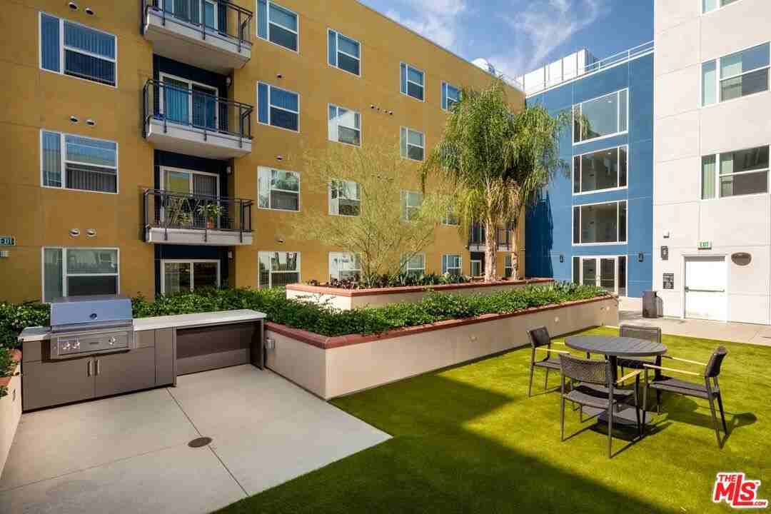 10568 Promenade Gateway #10568-402 - Photo 3 of 32