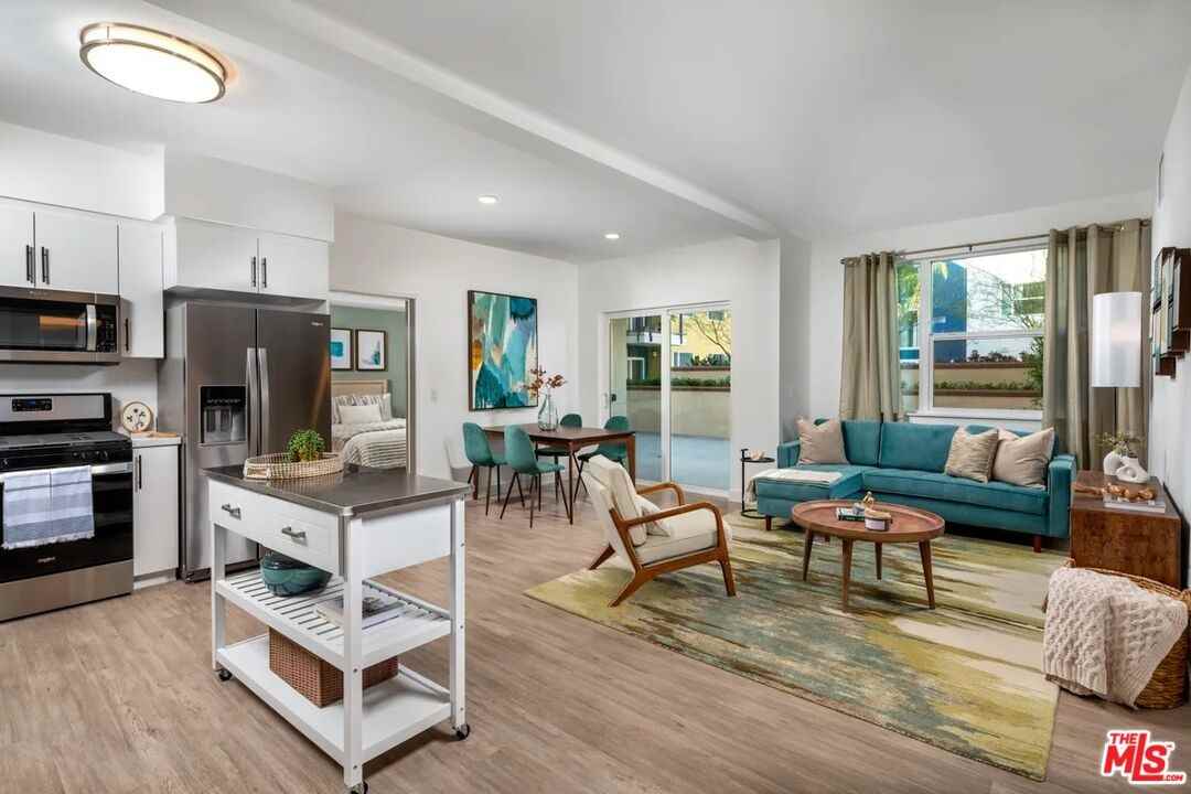 10568 Promenade Gateway #10568-402 - Photo 5 of 32