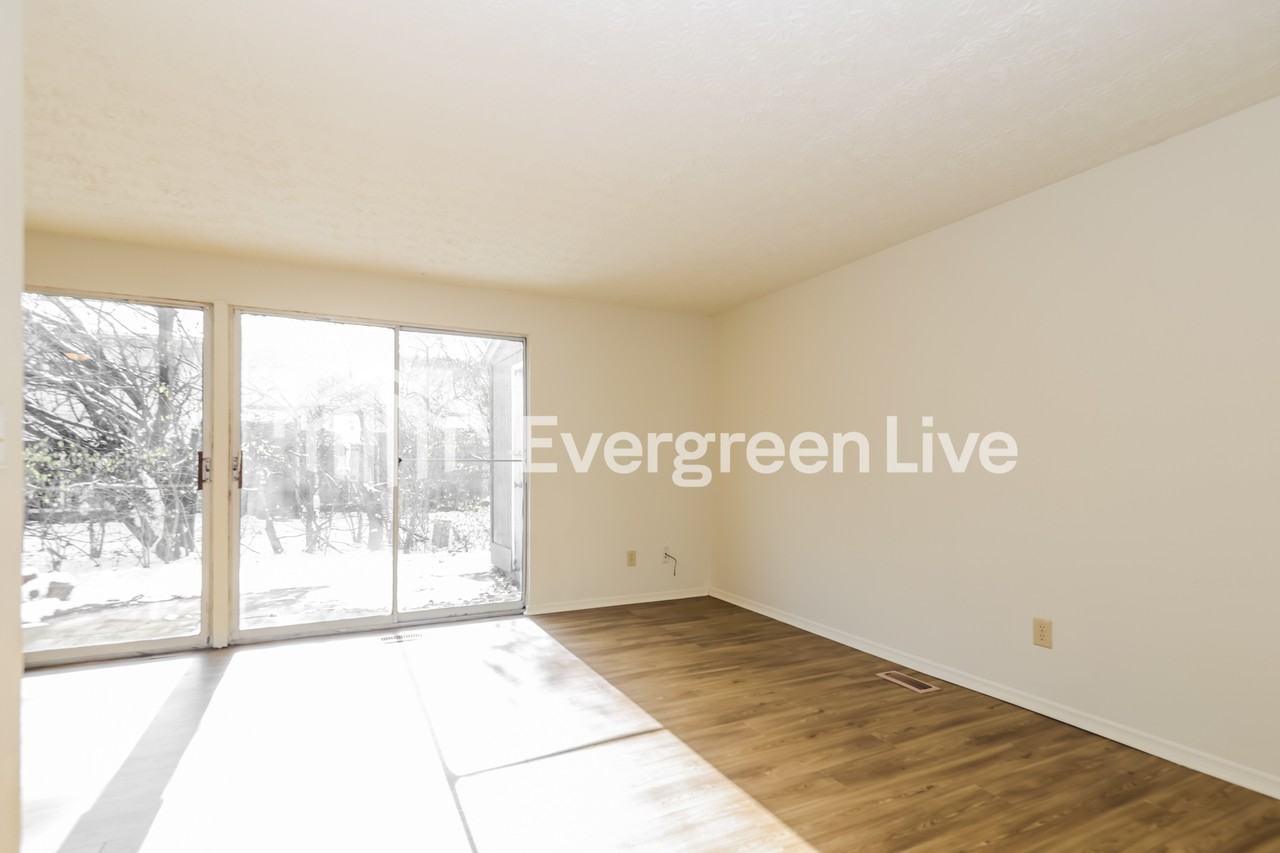 7753 Mount Hood - Photo 6 of 16