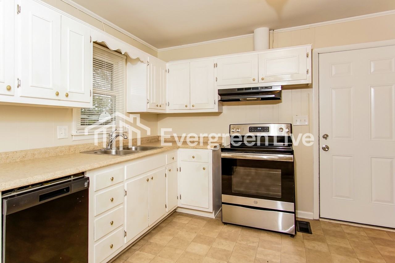 1704 Buena Vista Cir Se - Photo 5 of 16