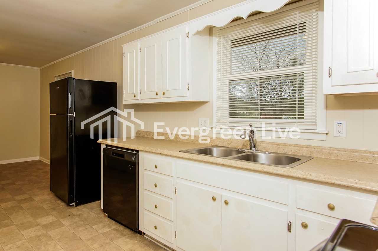 1704 Buena Vista Cir Se - Photo 6 of 16