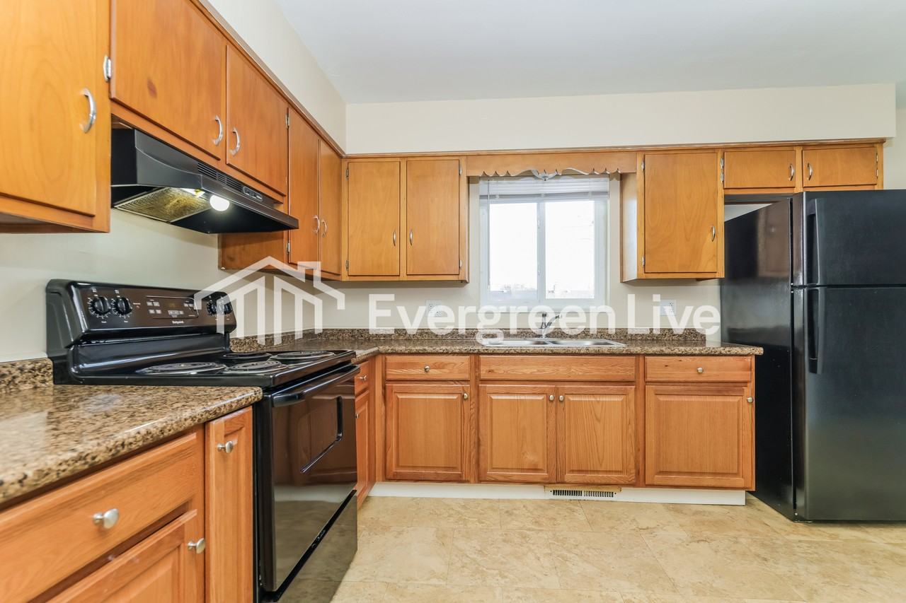 804 Fallview Ave - Photo 6 of 16