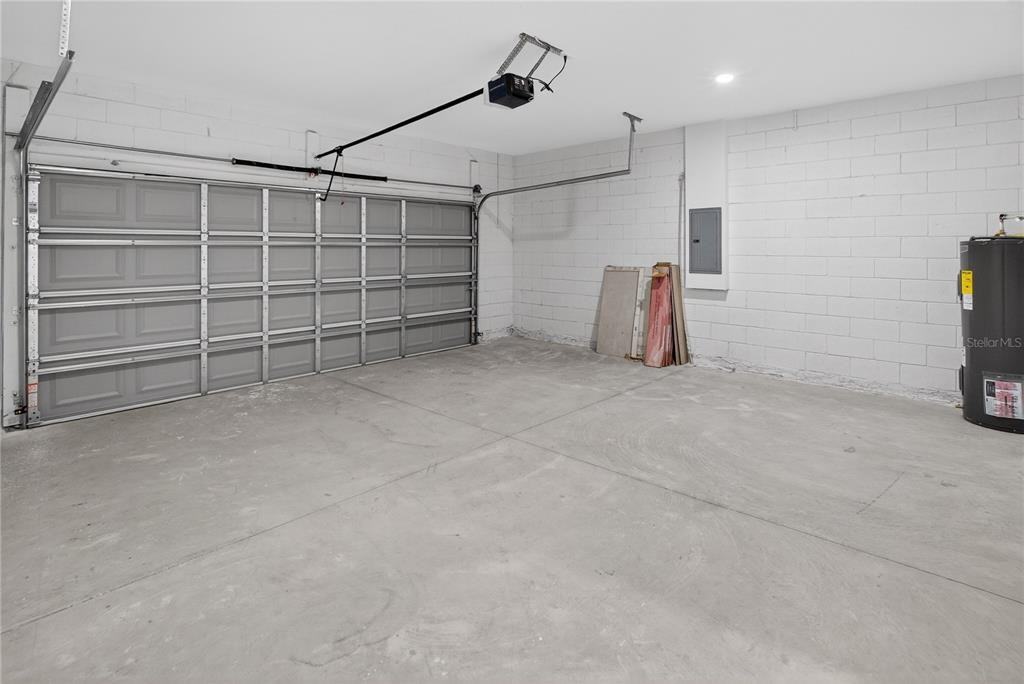 15028 Southwest 25th Circle #15028 - Photo 5 of 35