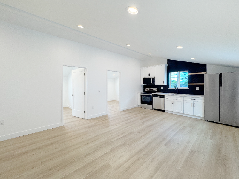 4461 Farquhar Ave #G