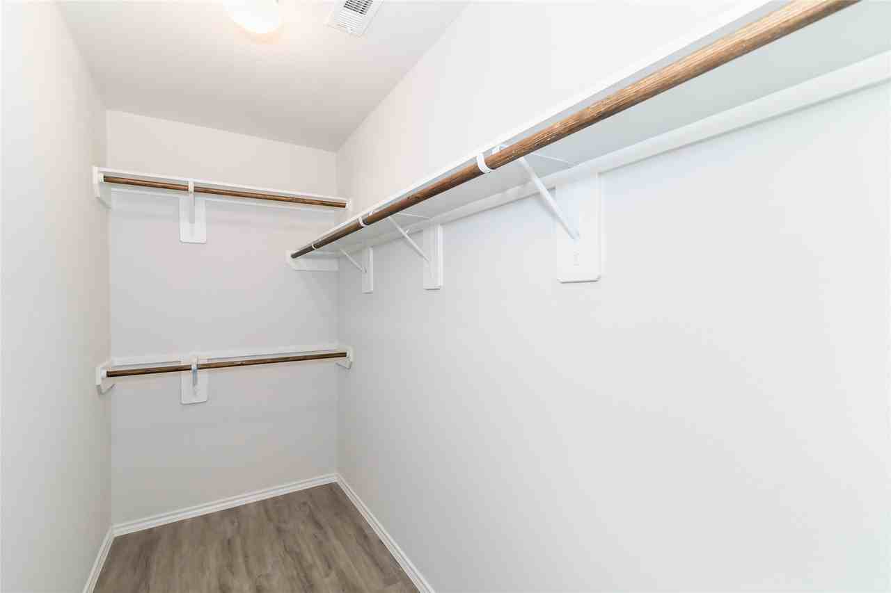 8814 Lar Ree Oaks Cir #8814 - Photo 3 of 9