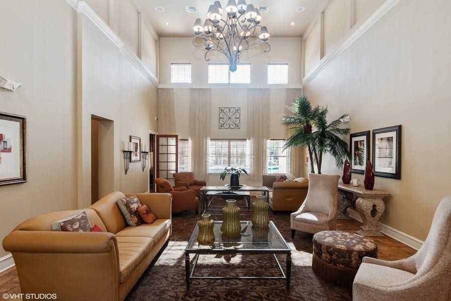 6378 Emerald Dunes Dr #6378-203 - Photo 5 of 15