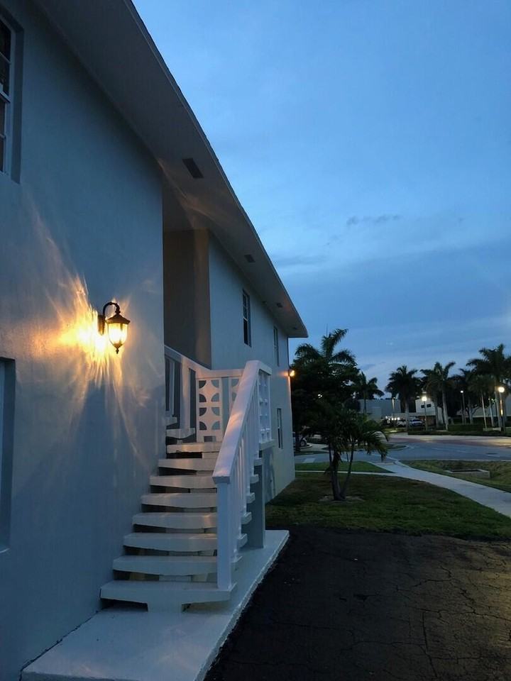 2711 Vandiver Dr #2711-307 - Photo 4 of 15