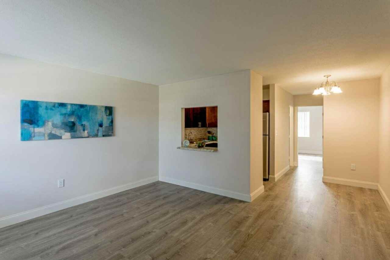 2711 Vandiver Dr #2711-307 - Photo 6 of 15