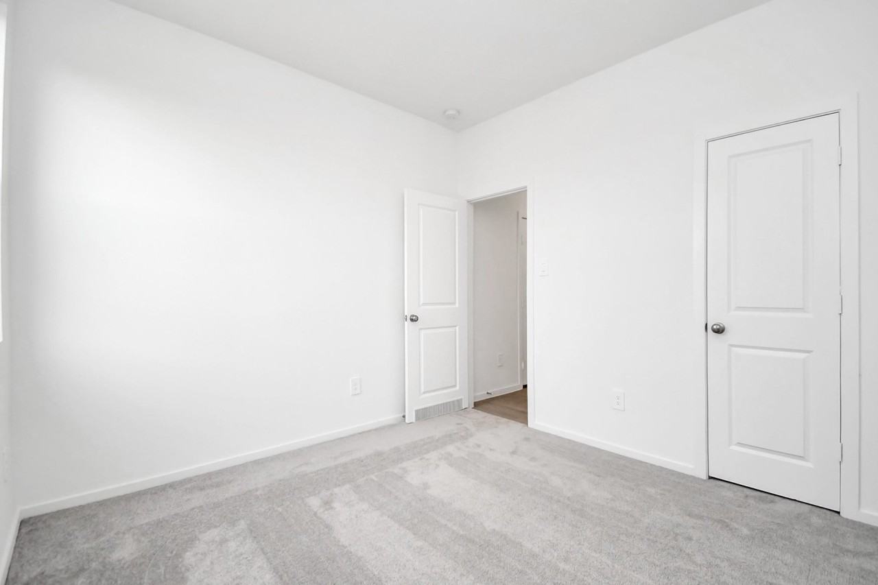 934 Garden Path Dr #934 - Photo 3 of 37