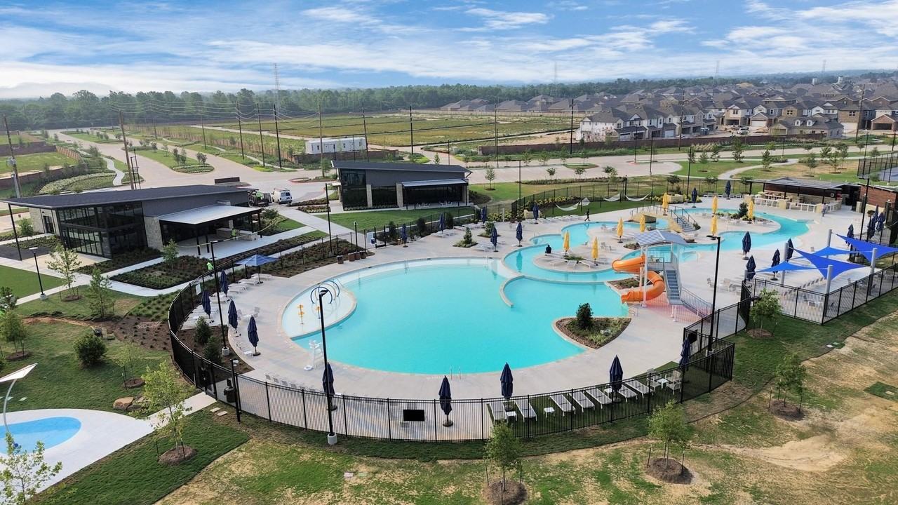 4872 Sun Falls Drive #4872 - Photo 6 of 41