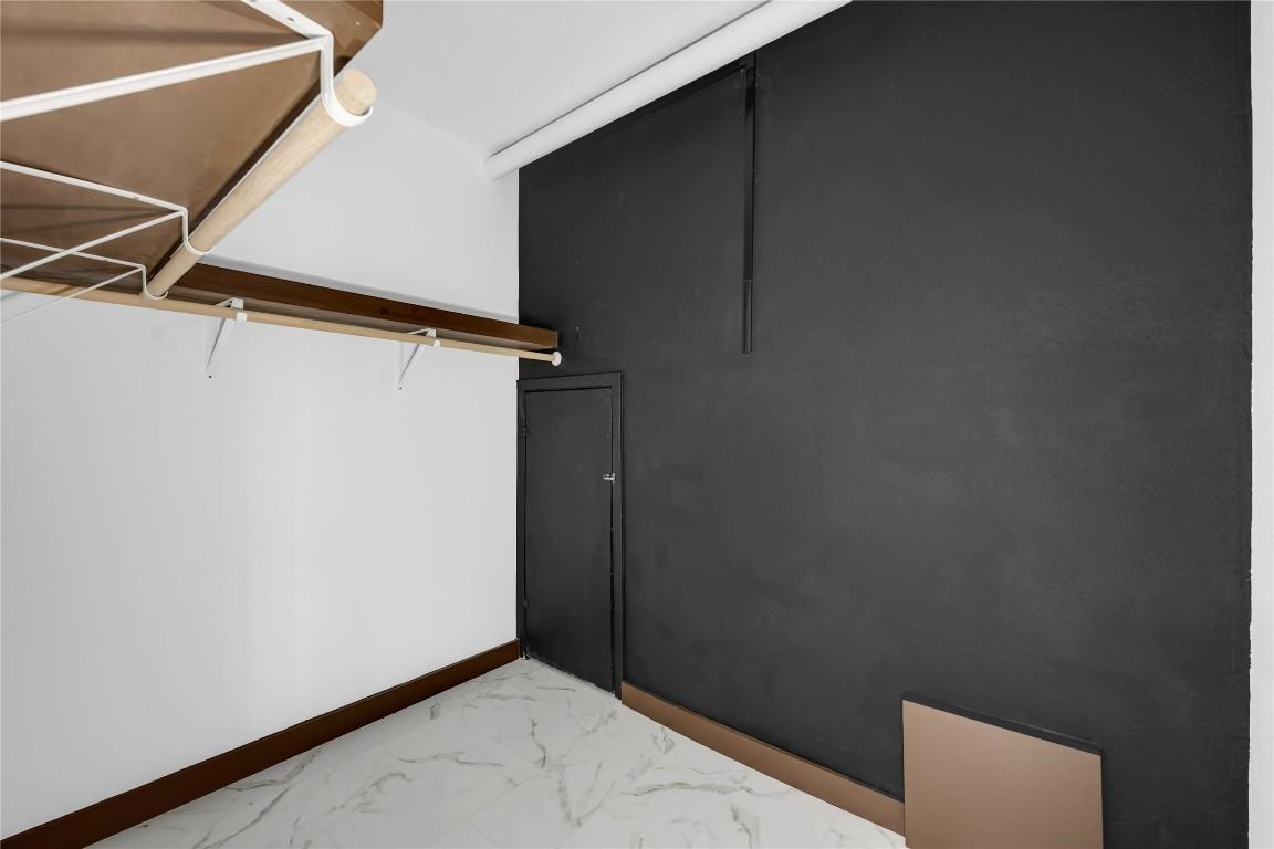 402 Hi Stirrup #402E2 - Photo 3 of 39