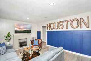featured image of 4710 Paradise Lane #4710