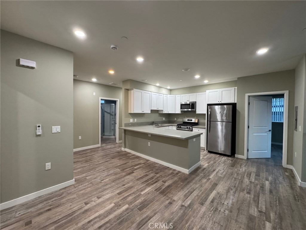 621 N Normandie Ave #621 - Photo 2 of 29