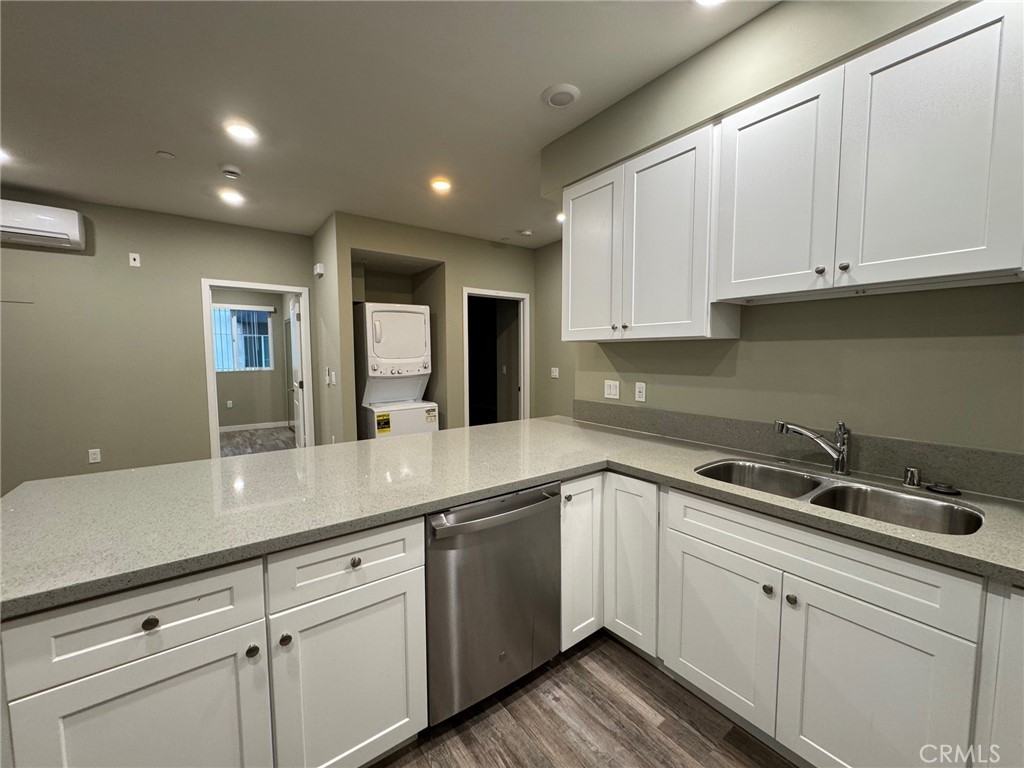621 N Normandie Ave #621 - Photo 3 of 29