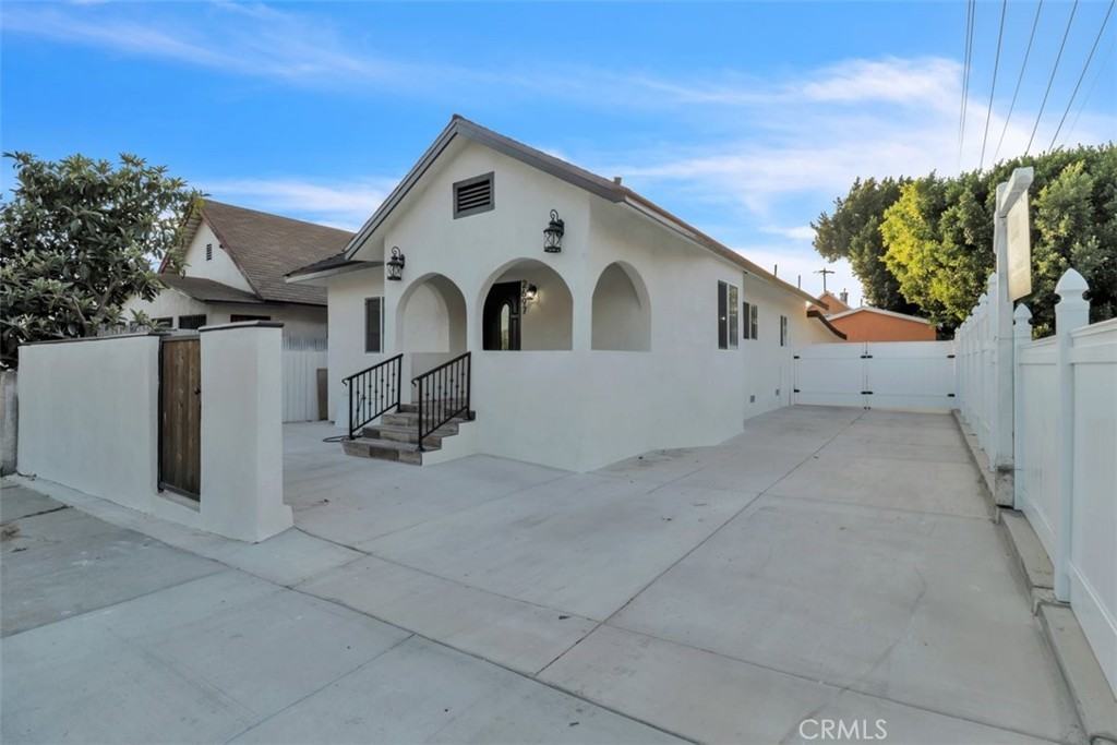 2697 Merced St #2697 - Photo 2 of 10