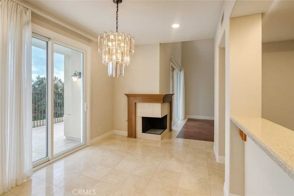 24 Michelangelo #24 - Photo 7 of 26