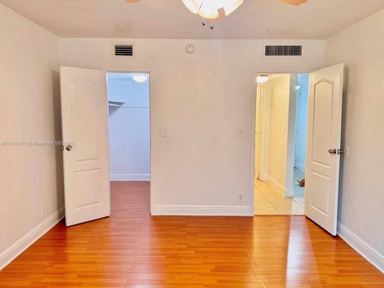 5201 Geneva Court #5201-307 - Photo 3 of 26