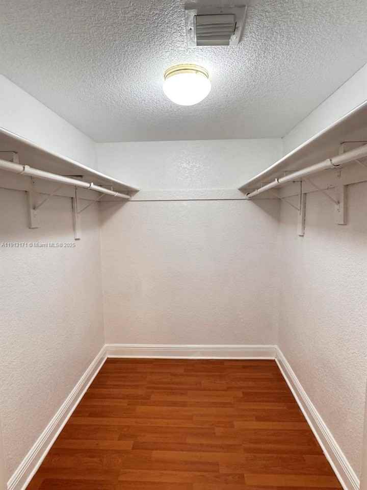 5201 Geneva Court #5201-307 - Photo 6 of 26