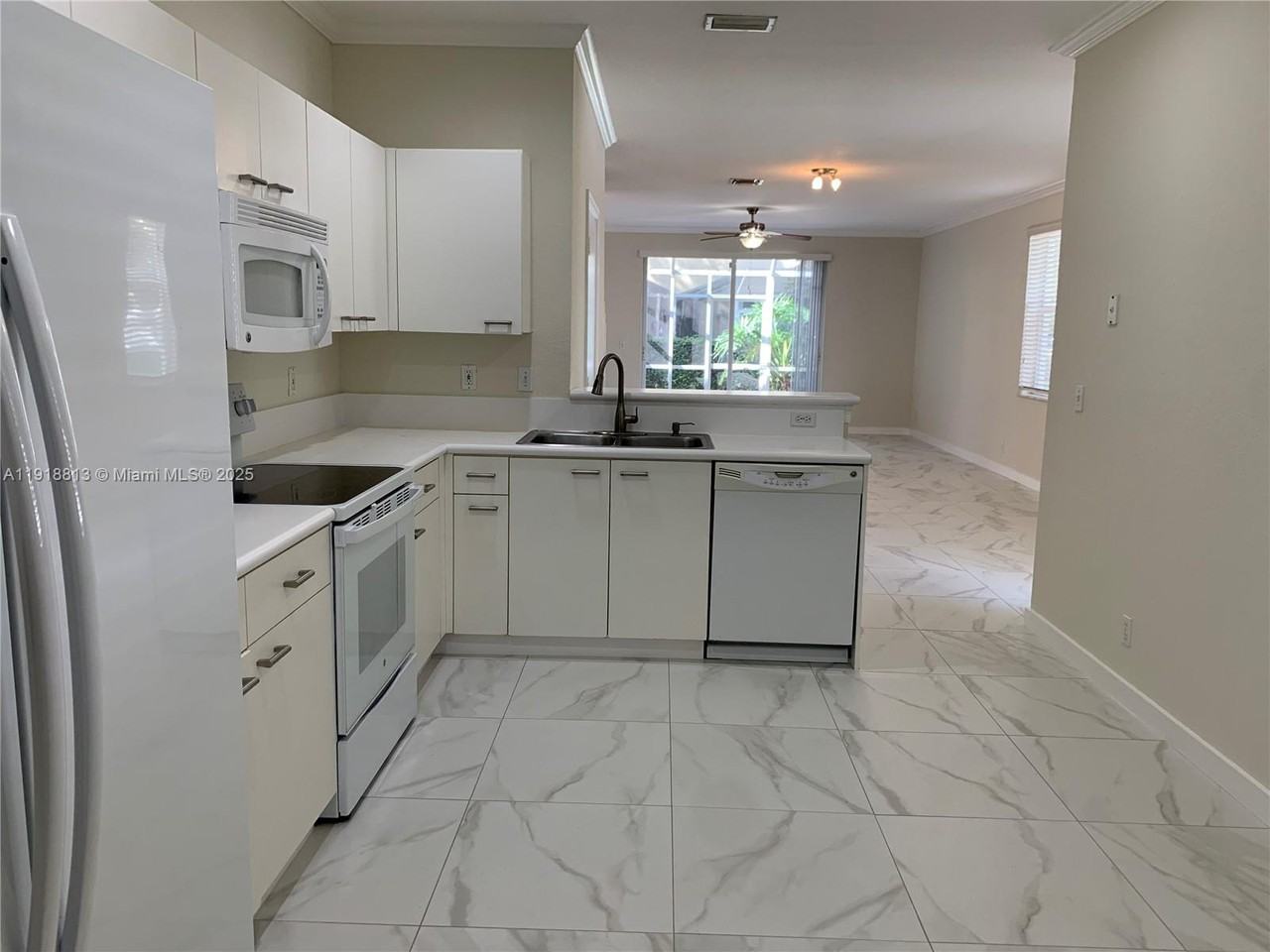 2165 Pasa Verde Lane #2165 - Photo 4 of 20