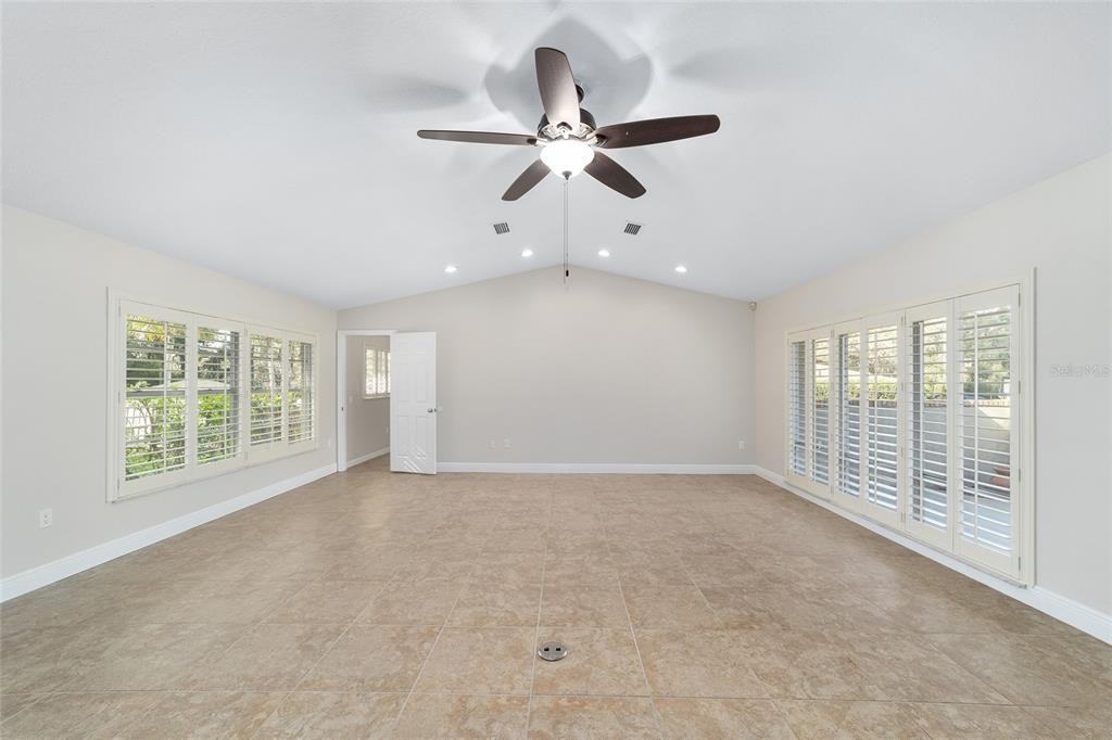 1536 Southeast 12th Street #1536 - Photo 6 of 23