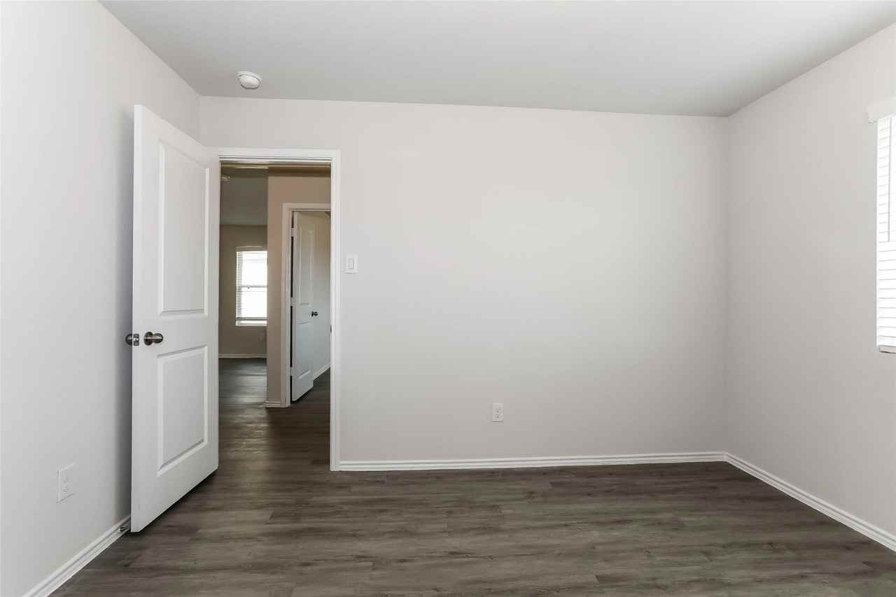 111 Blue Crane St #111 - Photo 3 of 18