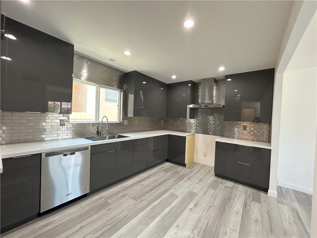 10363 Commerce Avenue #10363