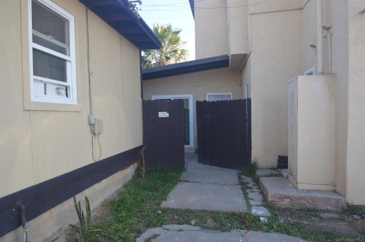 625 Palm Avenue #625-8 - Photo 3 of 18