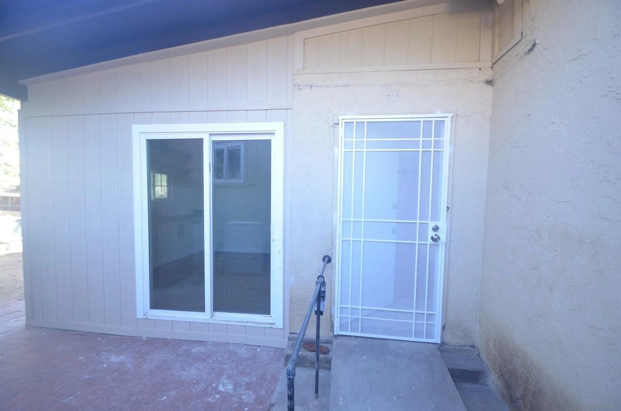 625 Palm Avenue #625-8 - Photo 7 of 18