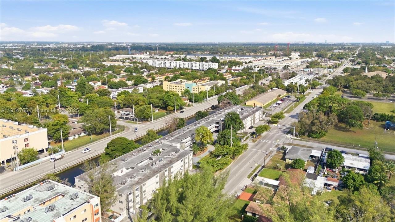 2405 Nw 135th St #2405-326 - Photo 2 of 34