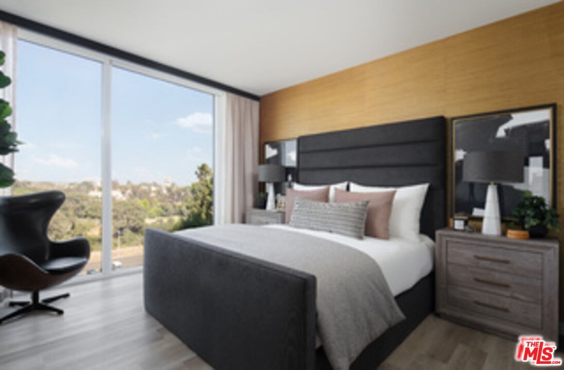 525 Olive St #525-809 - Photo 4 of 16