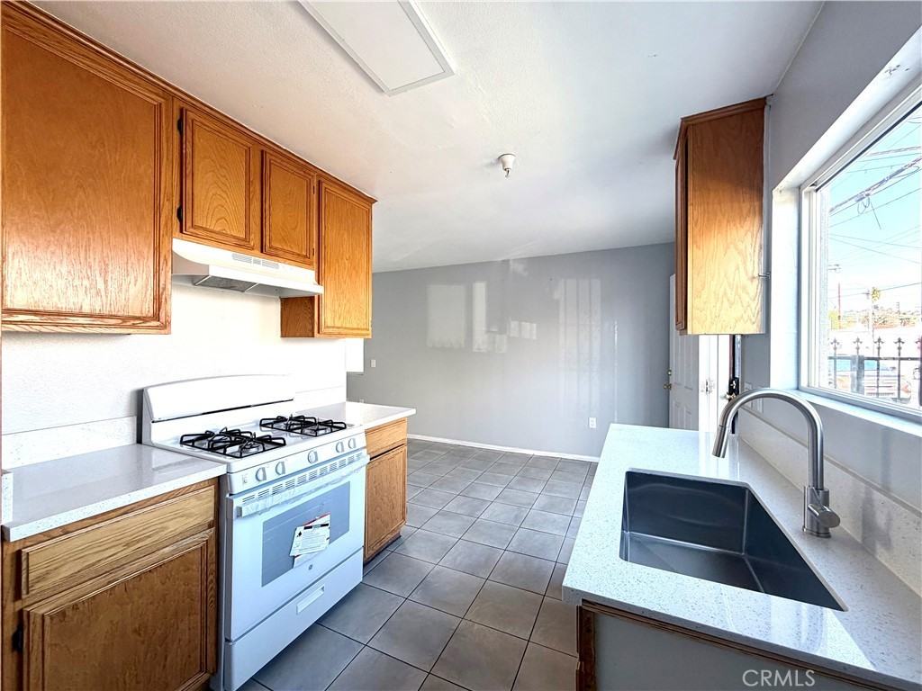 1849 Sichel Street #1849A - Photo 5 of 9