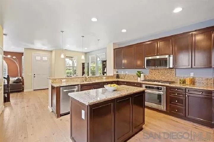 15474 Bristol Ridge Ter #15474 - Photo 3 of 27