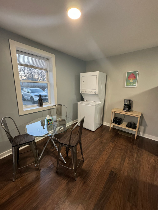 1238 S State Ave #1 - Photo 5 of 11