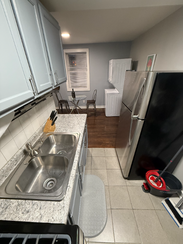 1238 S State Ave #1 - Photo 7 of 11