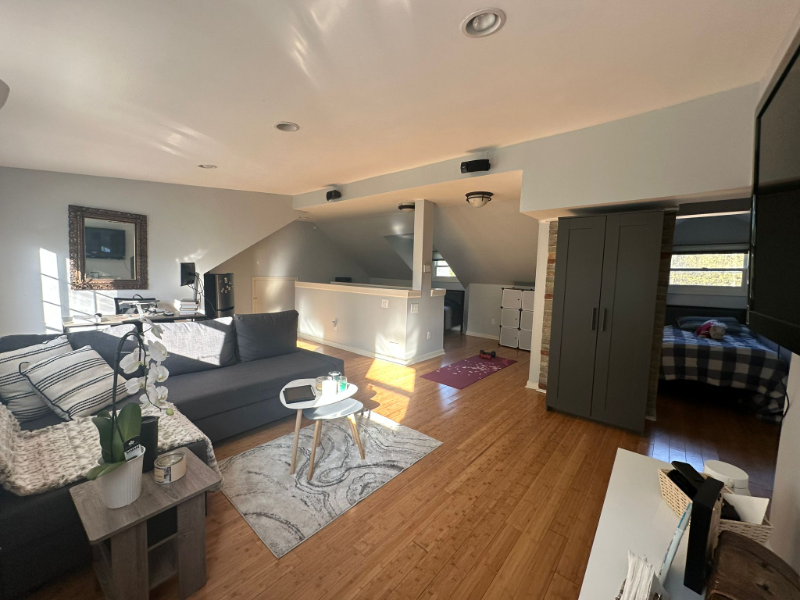 417 Princeton Way Ne - Photo 2 of 6