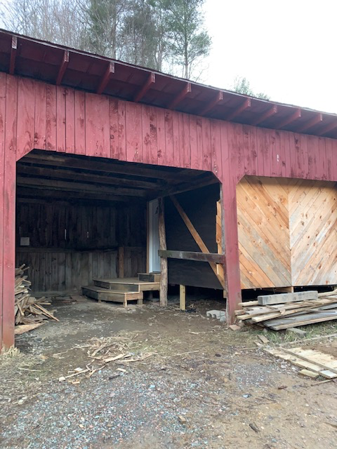 421 Hwy - Photo 2 of 10