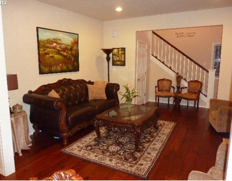 12545 Southeast Clinton Court - Photo 2 of 7