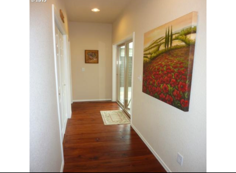 12545 Southeast Clinton Court - Photo 4 of 7