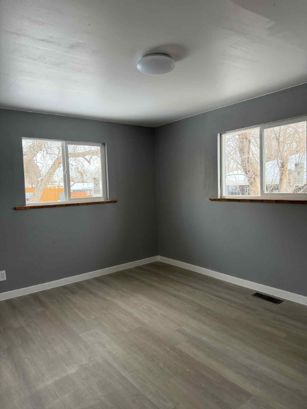 7530 Eliot St - Photo 5 of 13